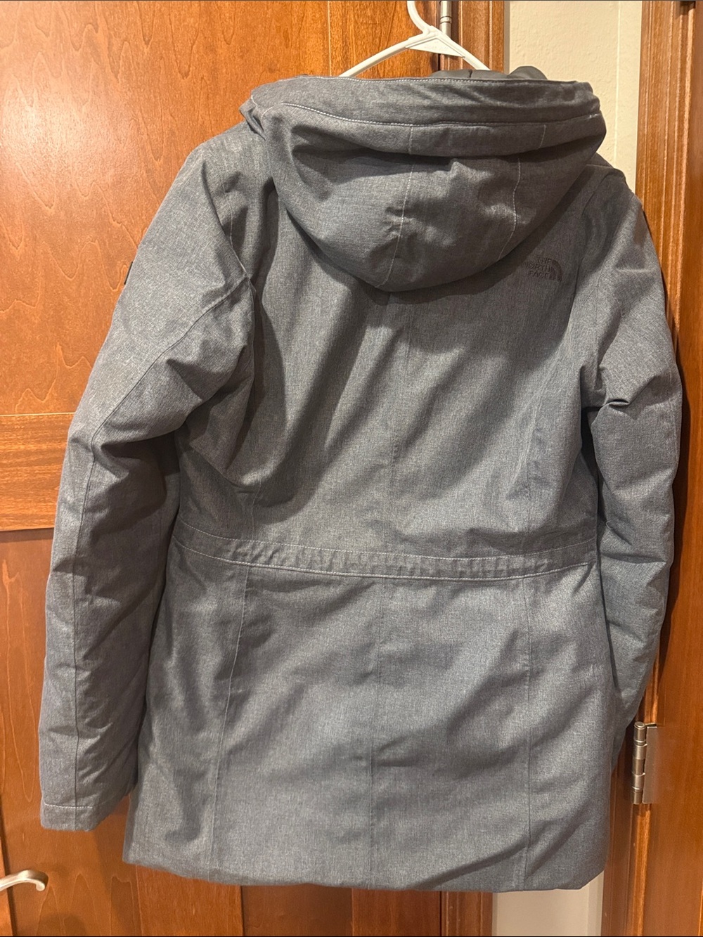 The North Face Women's Medium Gray Hooded Winter Jacket - Picture 5 of 5
